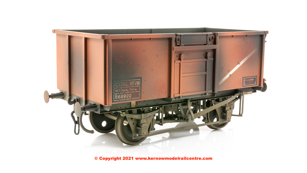 GM7410304 Dapol 16 Ton Mineral Wagon number 68922 - BR Bauxite - Weathered